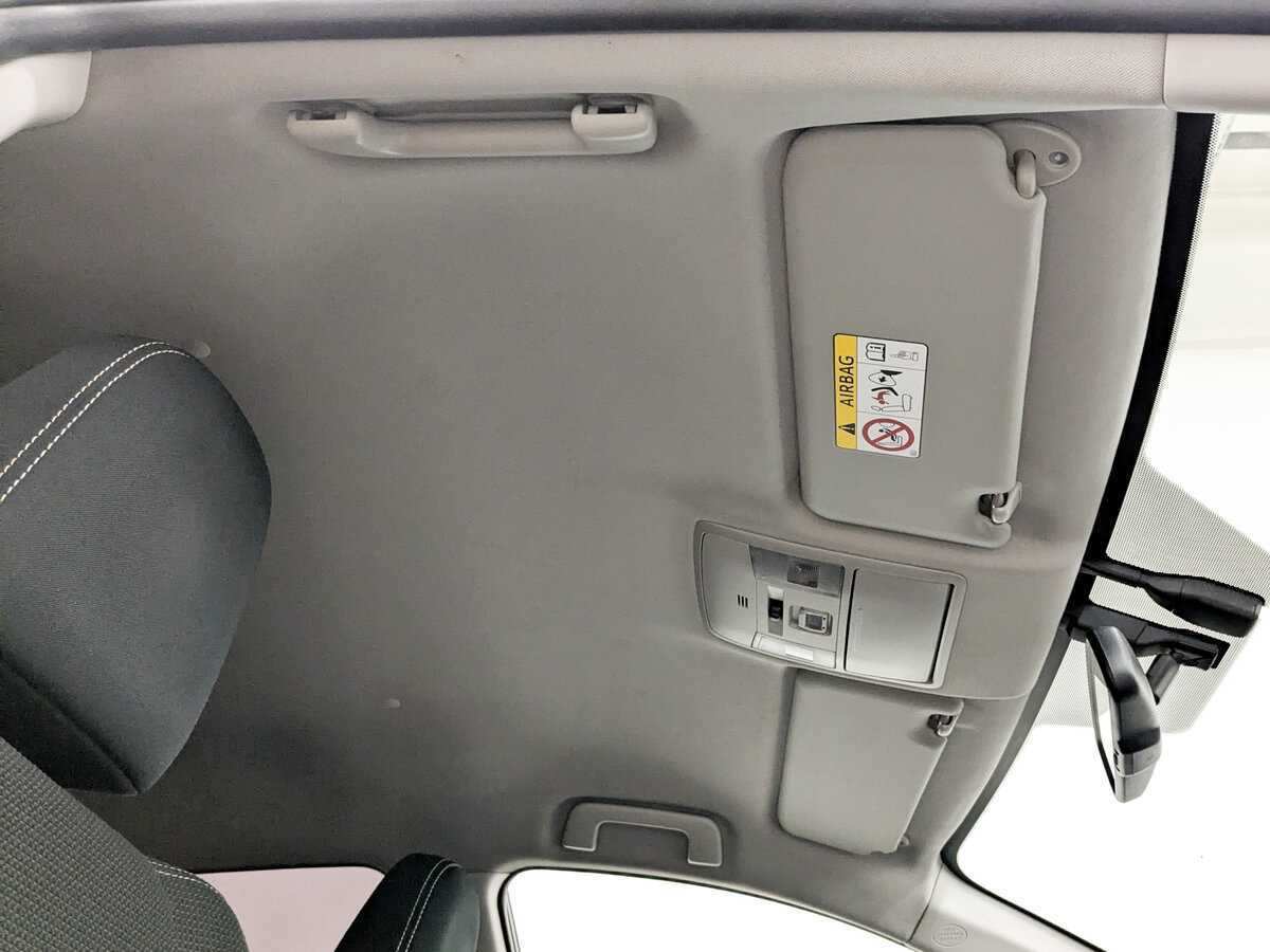 Toyota RAV4 с пробегом — 2017 год. Фото: #20