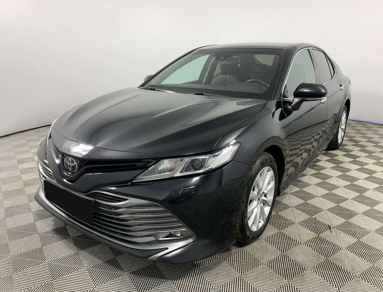 Toyota Camry с пробегом — 2019 год. Посмотреть фото