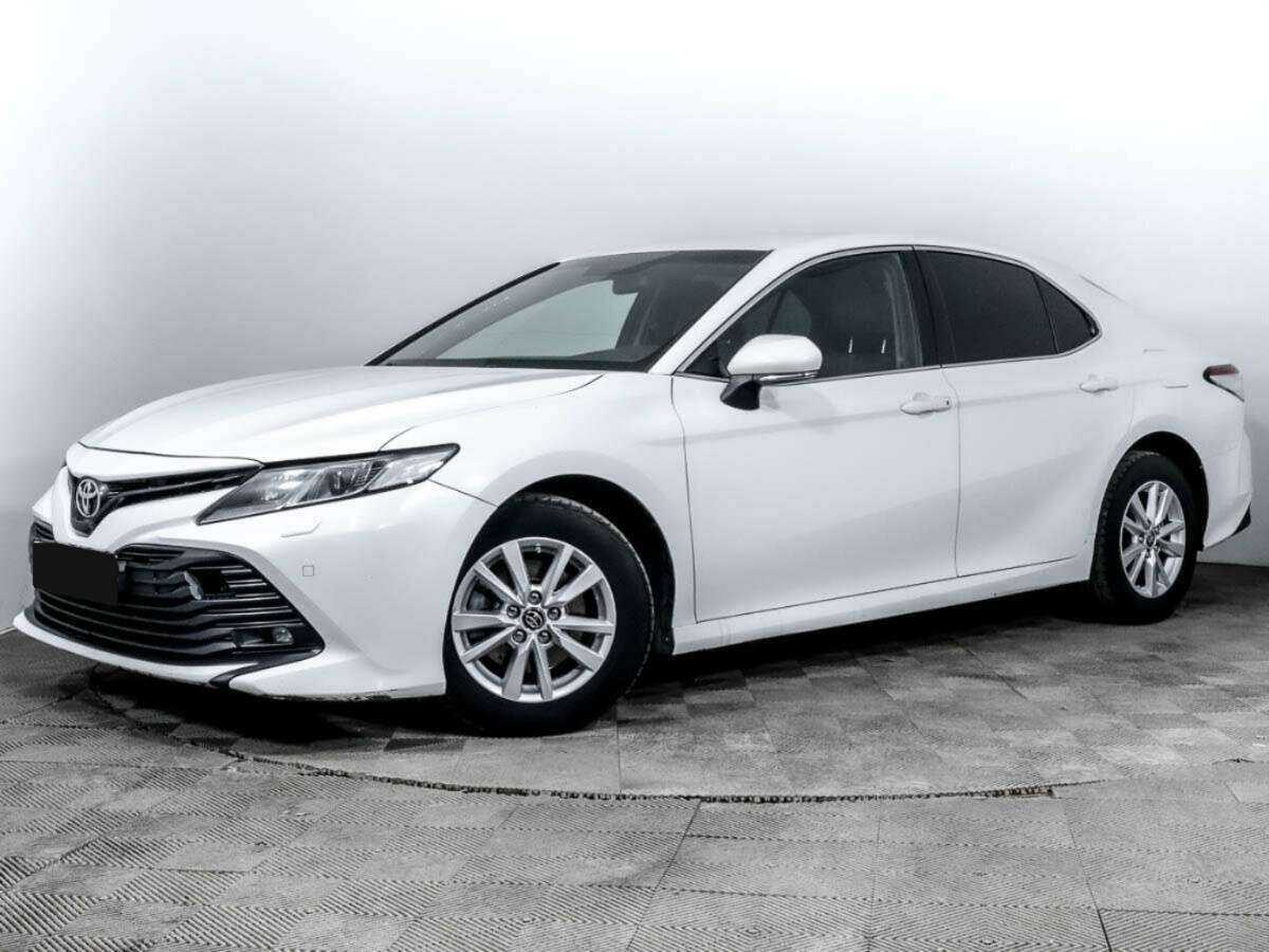 Toyota Camry с пробегом — 2020 год. Посмотреть фото