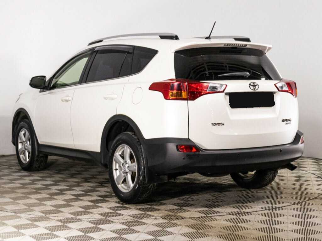 Toyota RAV4 с пробегом — 2013 год. Фото: #5