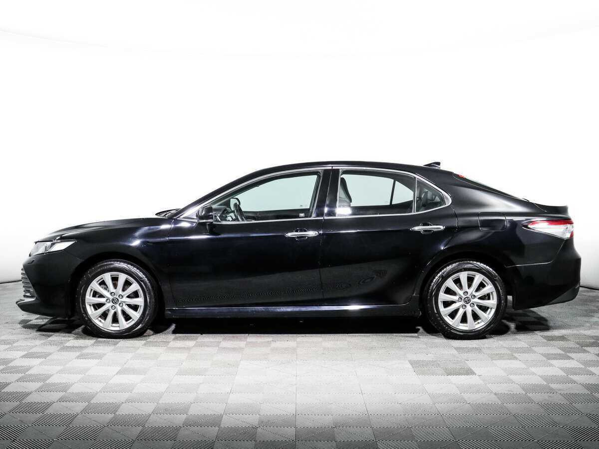 Toyota Camry с пробегом — 2019 год. Фото: #7