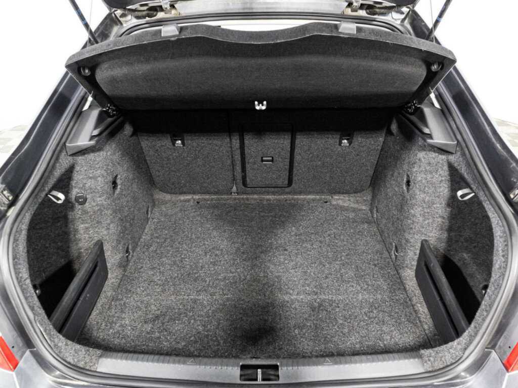 Skoda Octavia с пробегом — 2015 год. Фото: #14