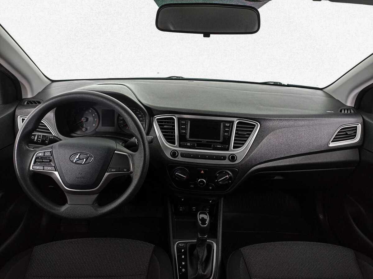 Hyundai Solaris с пробегом — 2021 год. Фото: #9