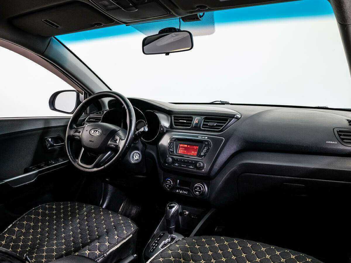 Kia Rio с пробегом — 2012 год. Фото: #8