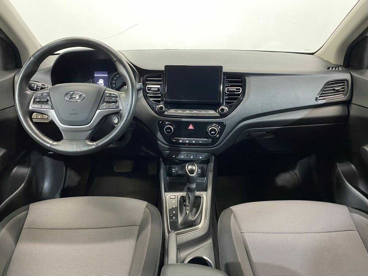 Hyundai Solaris с пробегом — 2020 год. Фото: #8
