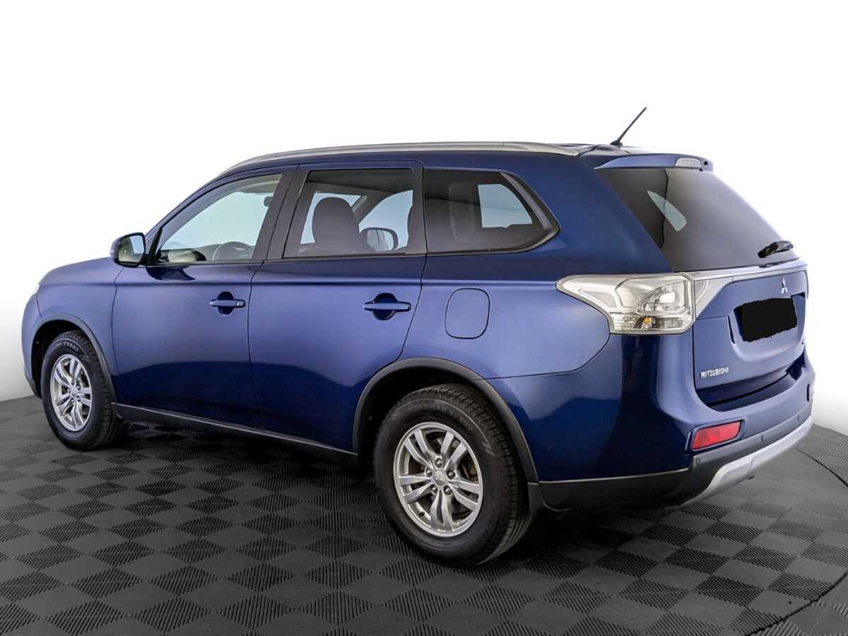 Mitsubishi Outlander с пробегом — 2014 год. Фото: #6