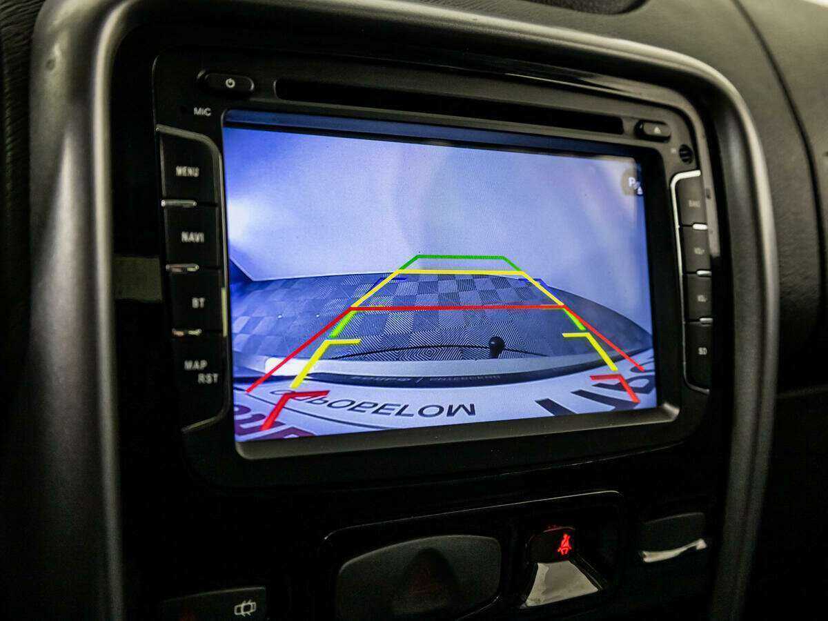 Renault Duster с пробегом — 2013 год. Фото: #13