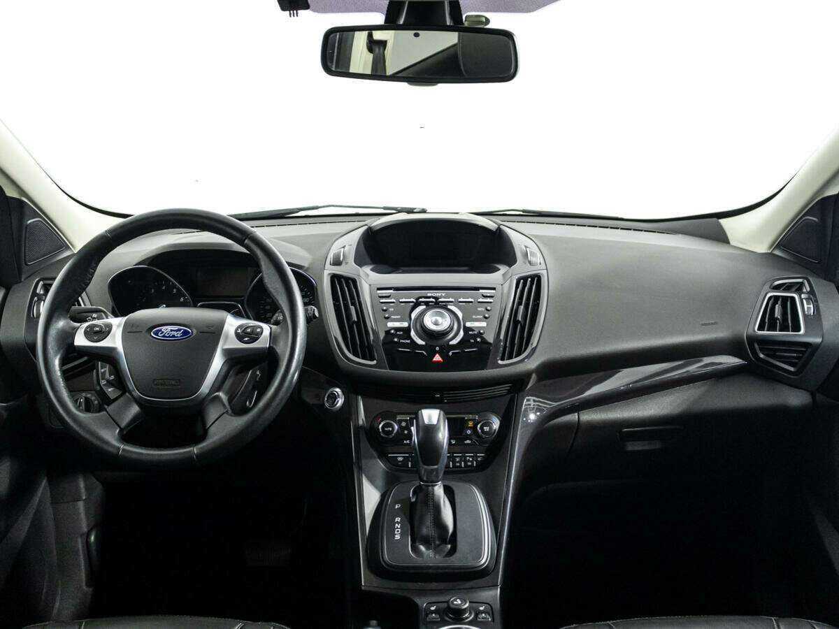 Ford Kuga с пробегом — 2016 год. Фото: #12