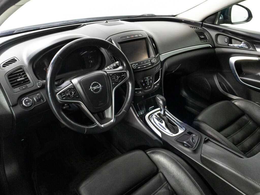Opel Insignia с пробегом — 2014 год. Фото: #9