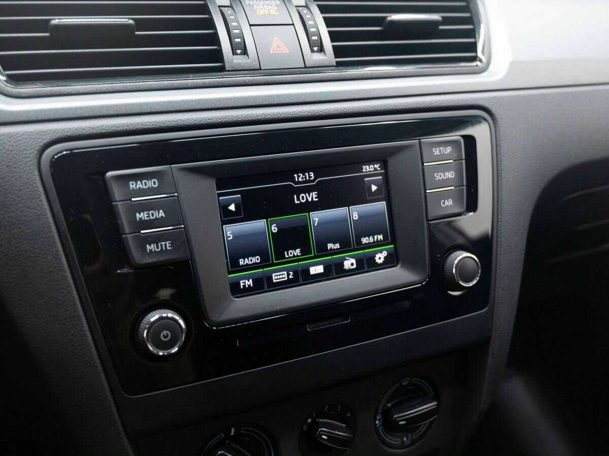 Skoda Rapid с пробегом — 2017 год. Фото: #17