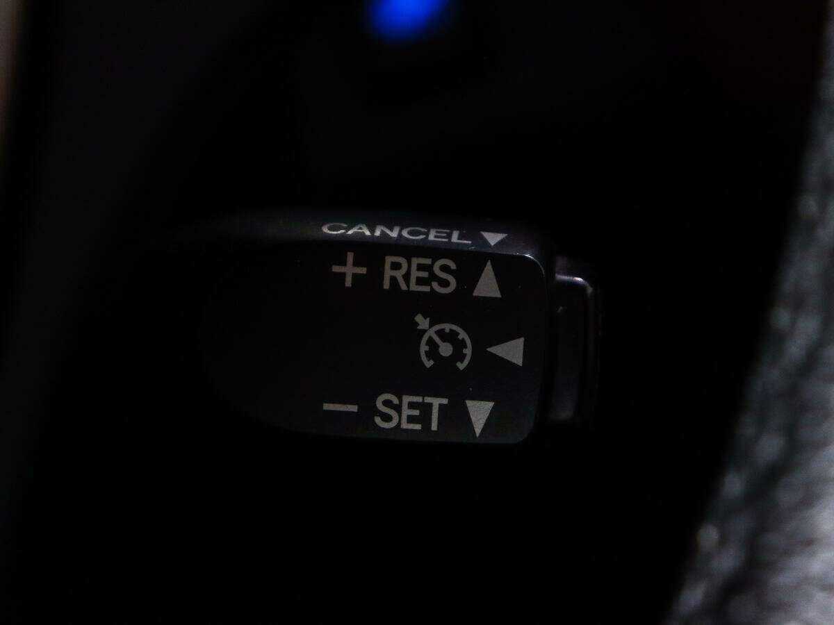 Toyota RAV4 с пробегом — 2013 год. Фото: #16