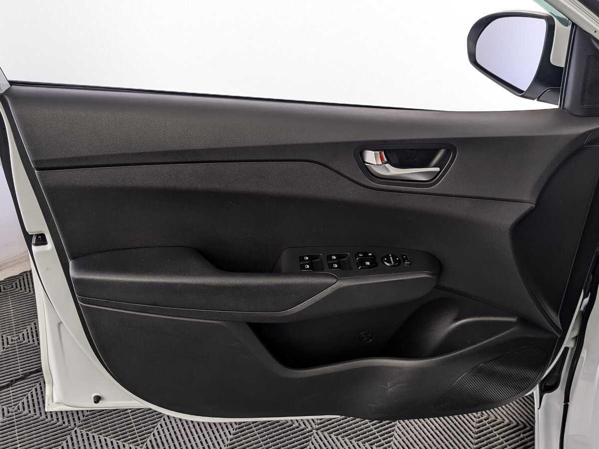 Hyundai Solaris с пробегом — 2020 год. Фото: #14