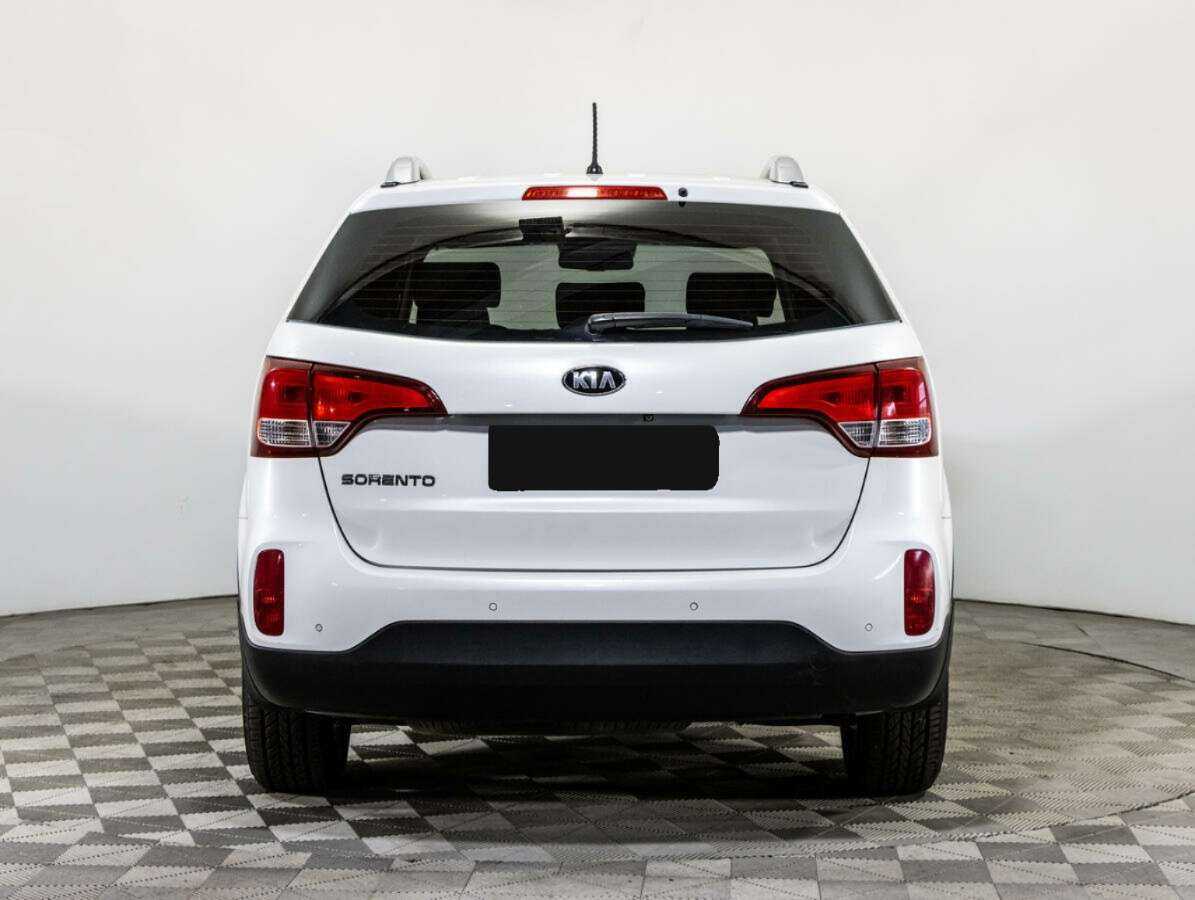 Kia Sorento с пробегом — 2014 год. Фото: #5