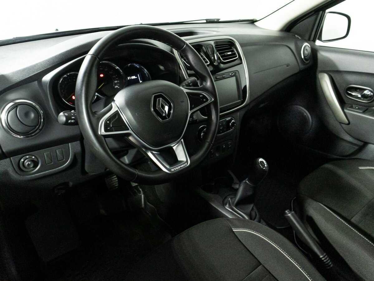 Renault Sandero с пробегом — 2019 год. Фото: #10