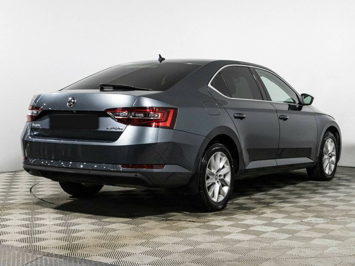 Skoda Superb с пробегом — 2018 год. Фото: #4