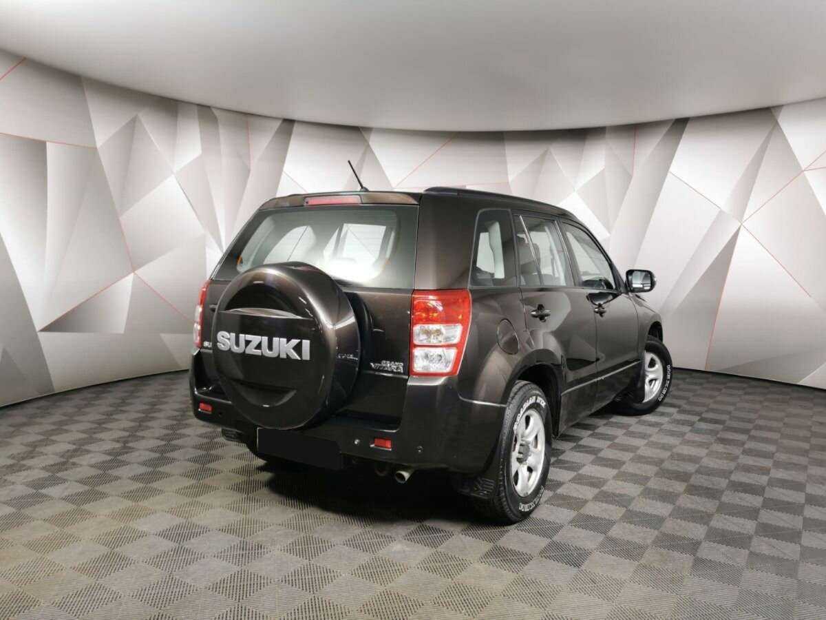 Suzuki Grand Vitara с пробегом — 2013 год. Фото: #1