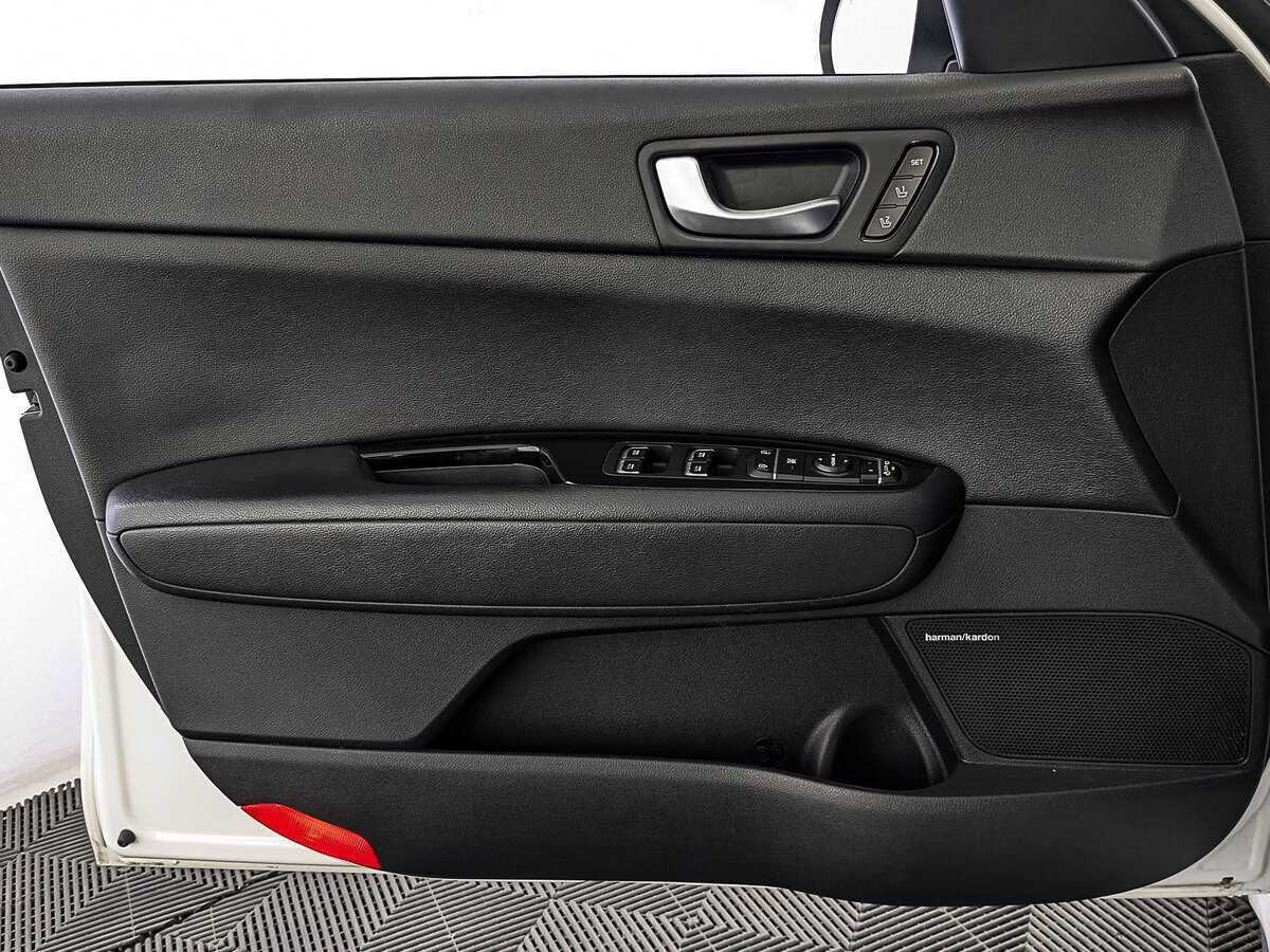 Kia Optima с пробегом — 2018 год. Фото: #18