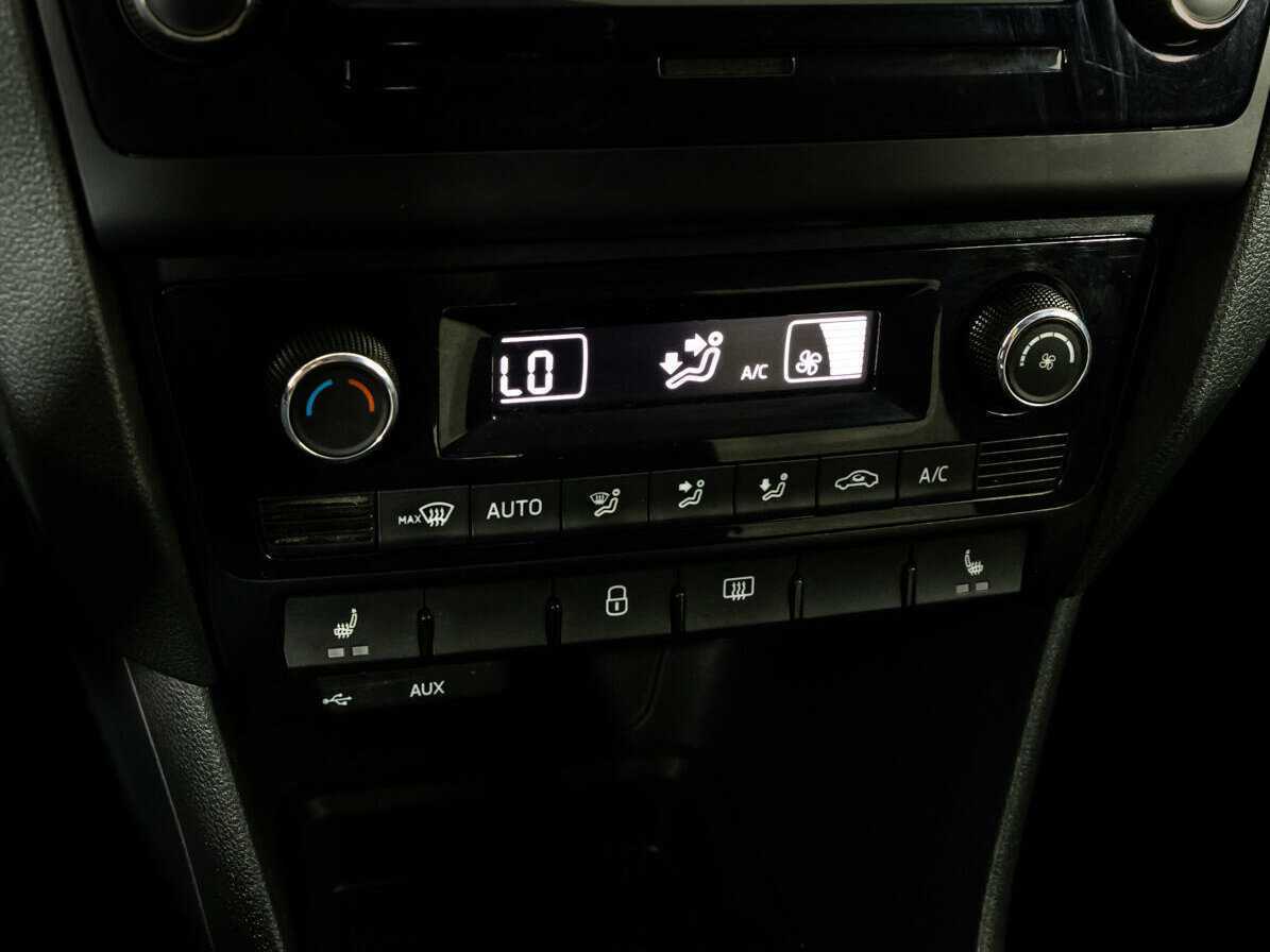 Skoda Rapid с пробегом — 2017 год. Фото: #10