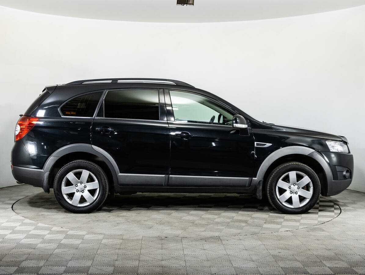 Chevrolet Captiva с пробегом — 2012 год. Фото: #3