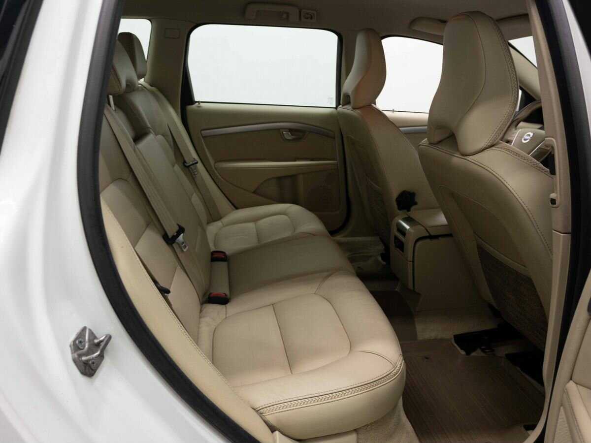 Volvo XC70 с пробегом — 2014 год. Фото: #10