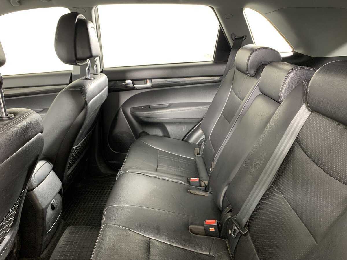 Kia Sorento с пробегом — 2012 год. Фото: #18
