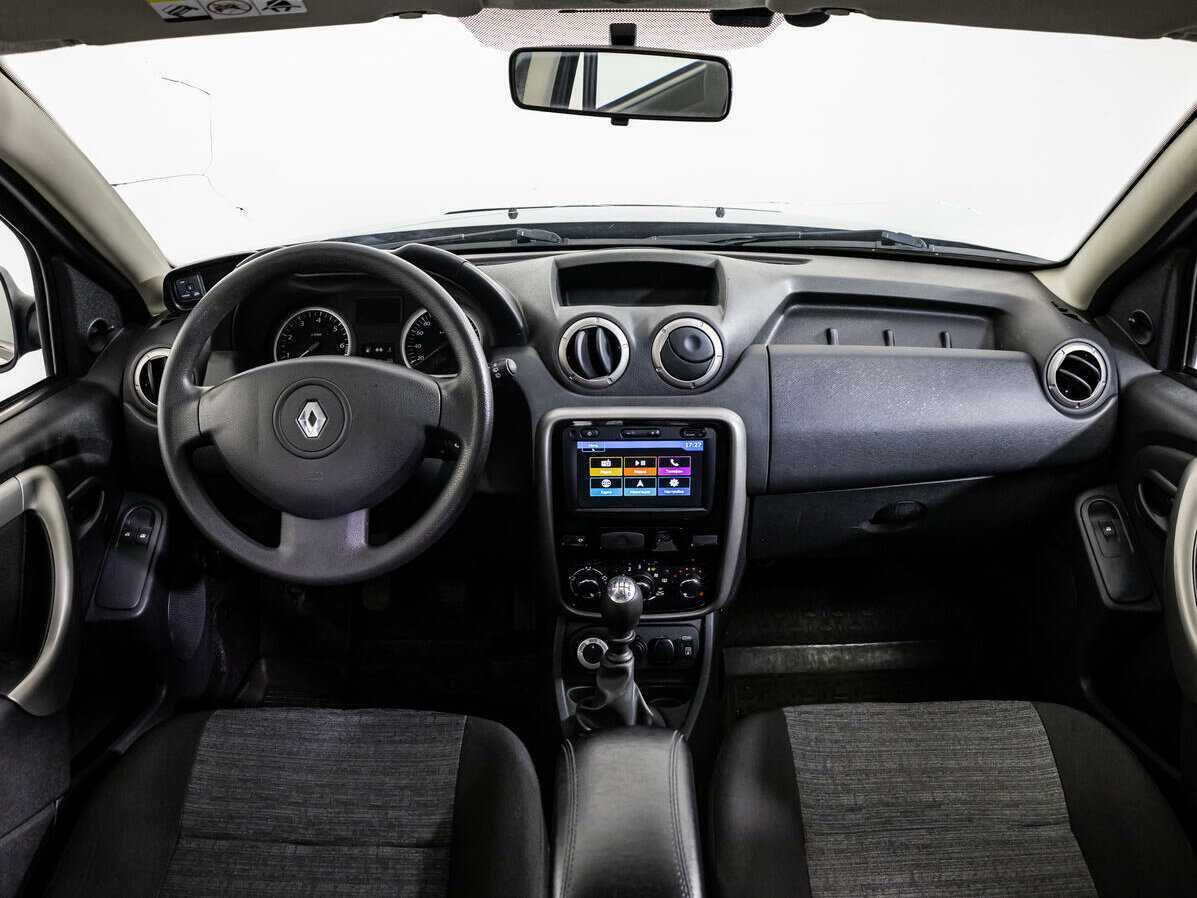 Renault Duster с пробегом — 2015 год. Фото: #11