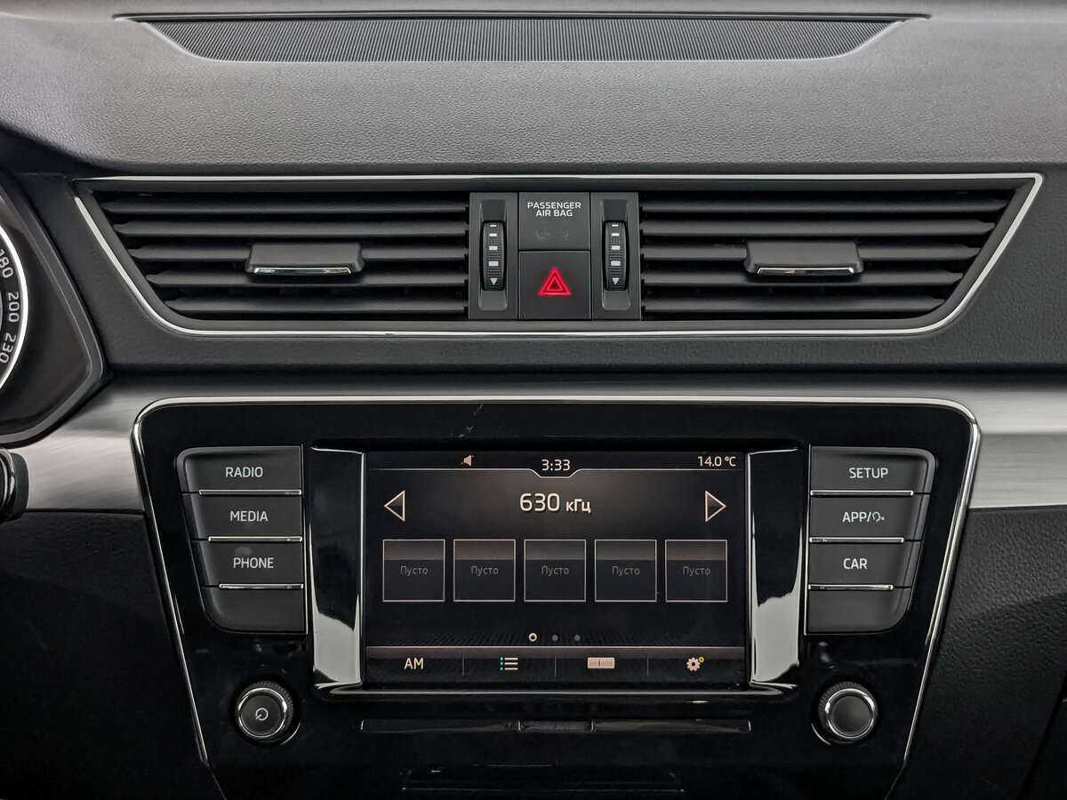 Skoda Superb с пробегом — 2019 год. Фото: #12