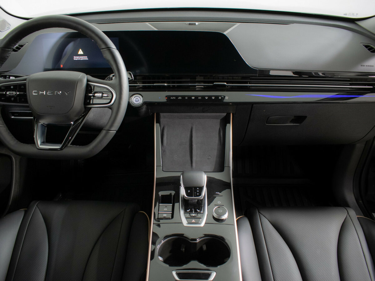 OMODA C5 с пробегом — 2023 год. Фото: #10