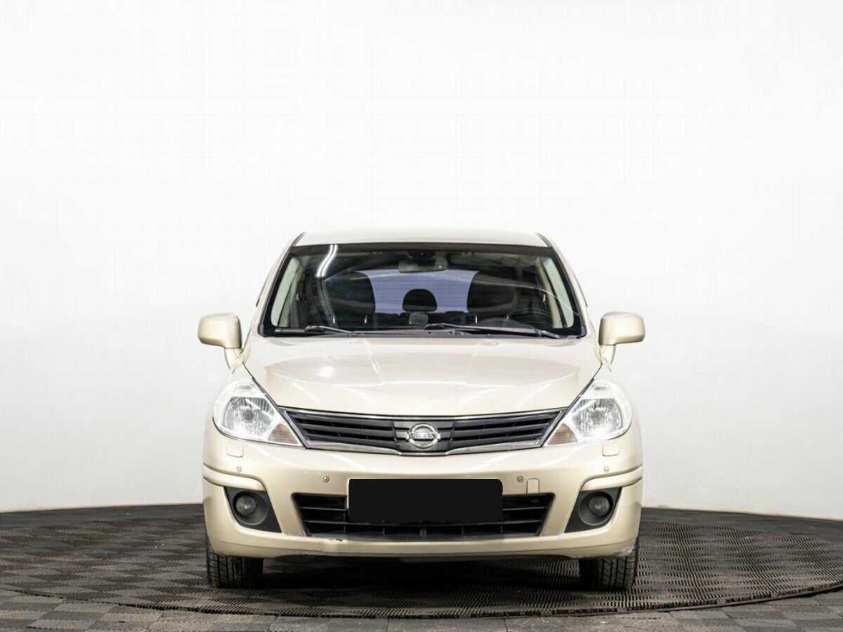 Nissan Tiida с пробегом — 2012 год. Фото: #1