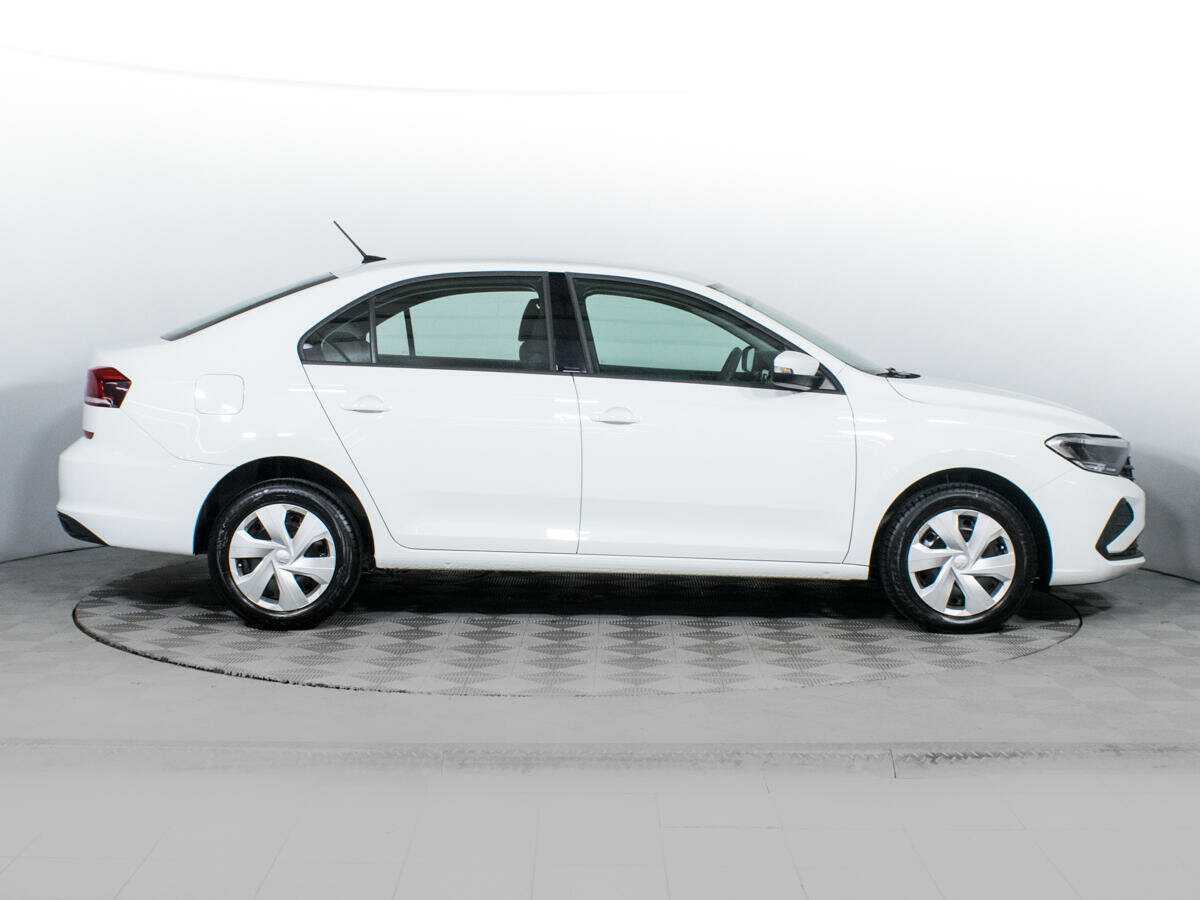 Volkswagen Polo с пробегом — 2020 год. Фото: #3