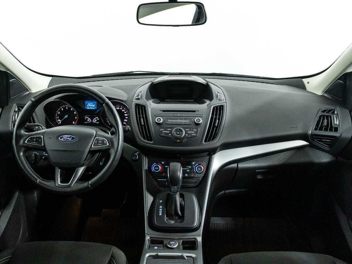 Ford Kuga с пробегом — 2017 год. Фото: #12