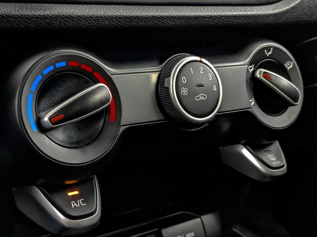 Kia Rio с пробегом — 2020 год. Фото: #15