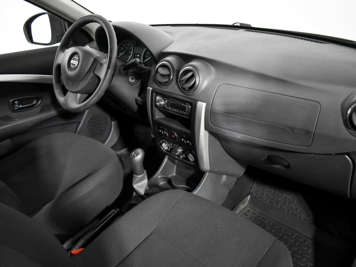 Nissan Almera с пробегом — 2013 год. Фото: #12