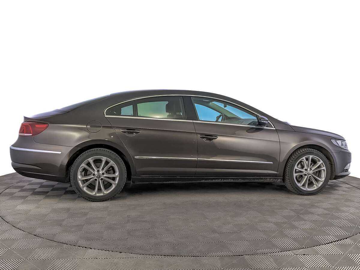 Volkswagen Passat CC с пробегом — 2012 год. Фото: #3