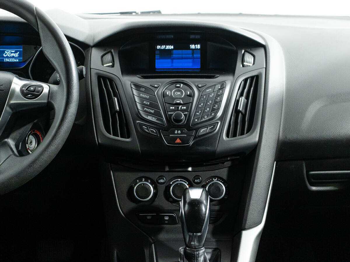 Ford Focus с пробегом — 2012 год. Фото: #13