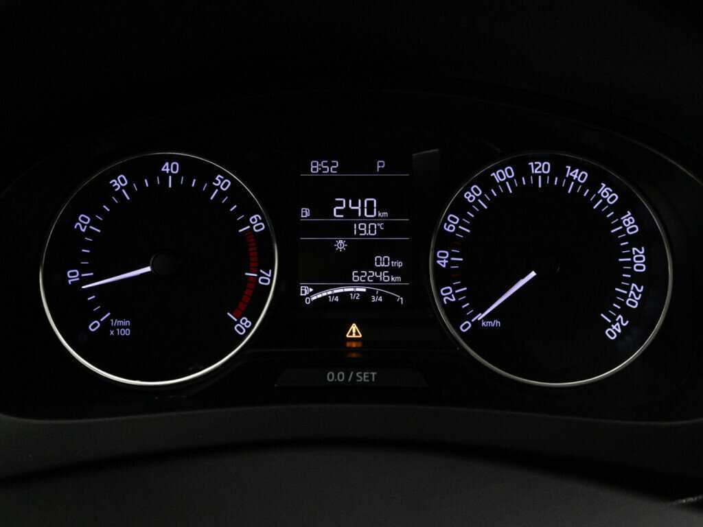 Skoda Rapid с пробегом — 2017 год. Фото: #11