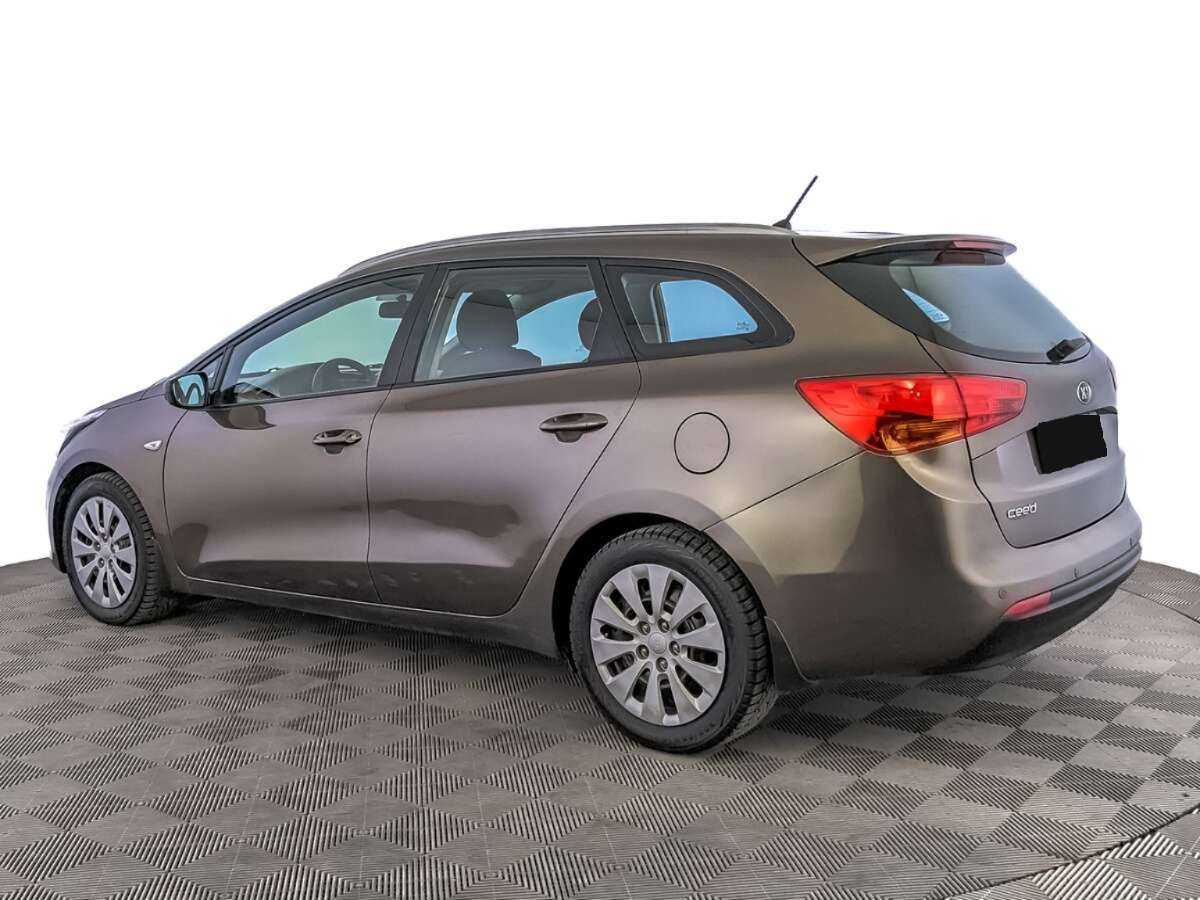 Kia Ceed с пробегом — 2015 год. Фото: #6
