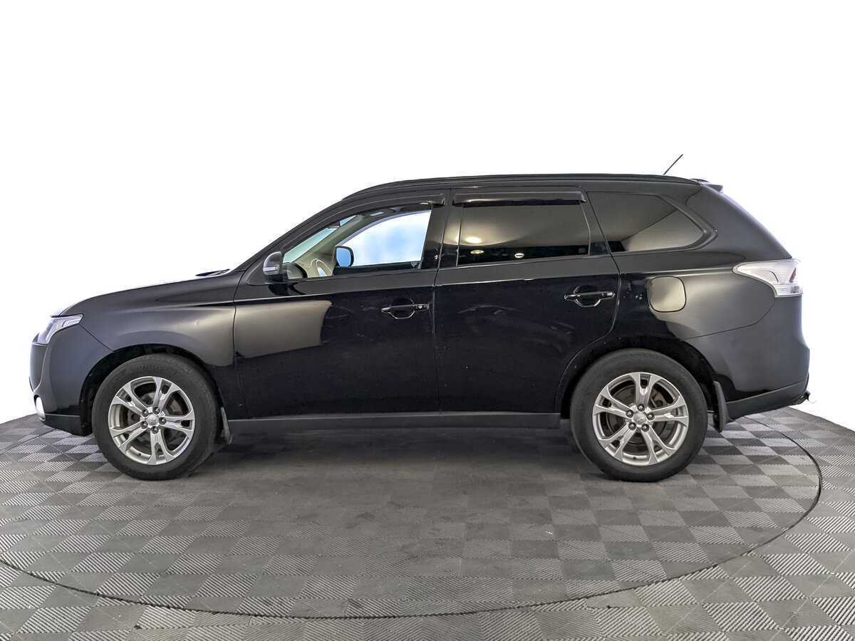 Mitsubishi Outlander с пробегом — 2012 год. Фото: #7