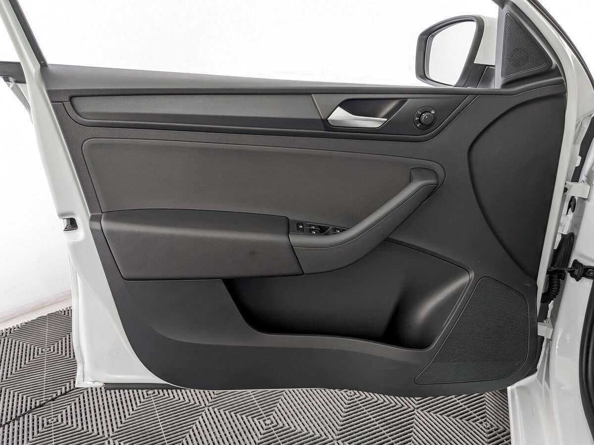 Volkswagen Polo с пробегом — 2020 год. Фото: #17