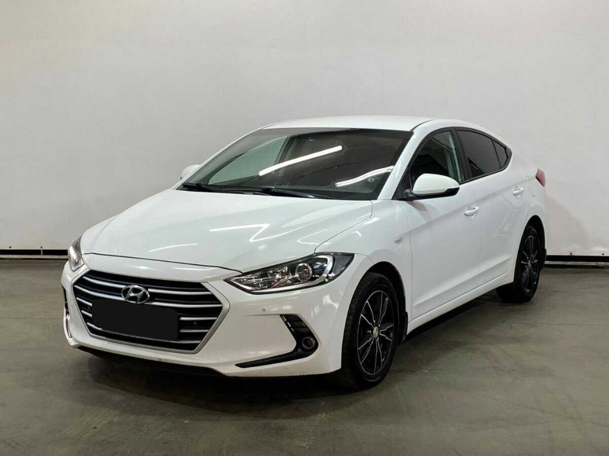 Hyundai Elantra с пробегом — 2017 год. Фото: #0