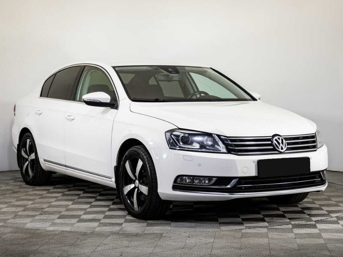Volkswagen Passat с пробегом — 2013 год. Фото: #2