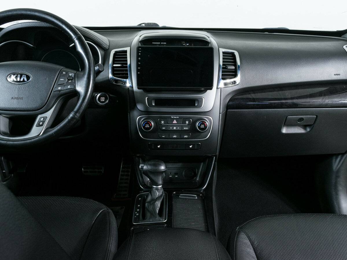 Kia Sorento с пробегом — 2013 год. Фото: #10