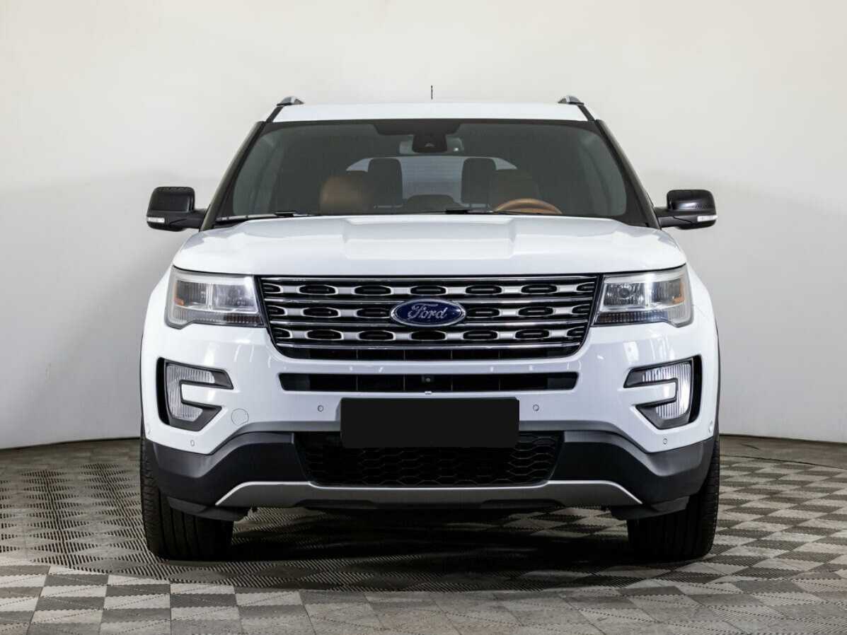 Ford Explorer с пробегом — 2016 год. Фото: #1