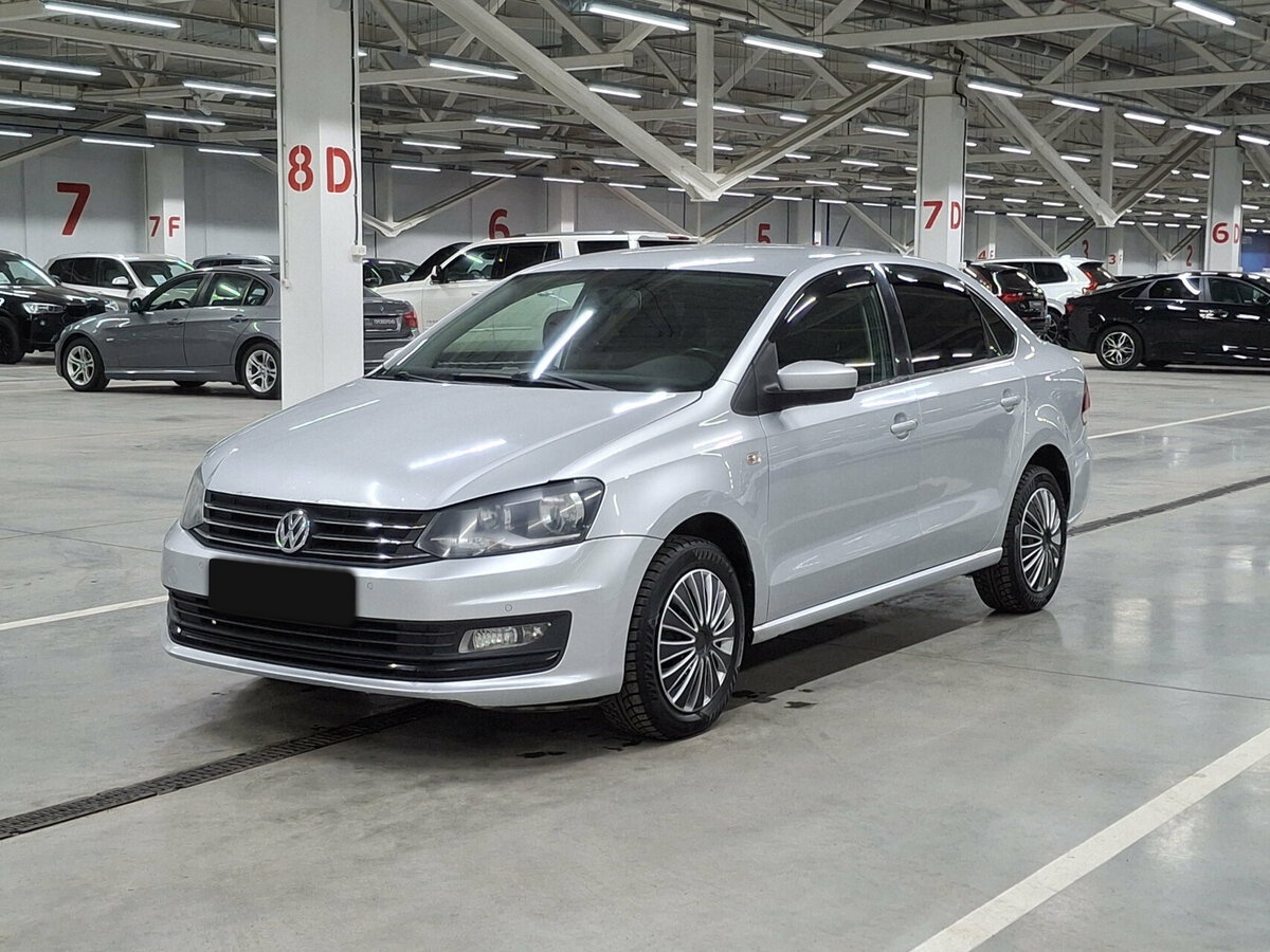 Volkswagen Polo с пробегом — 2015 год. Посмотреть фото