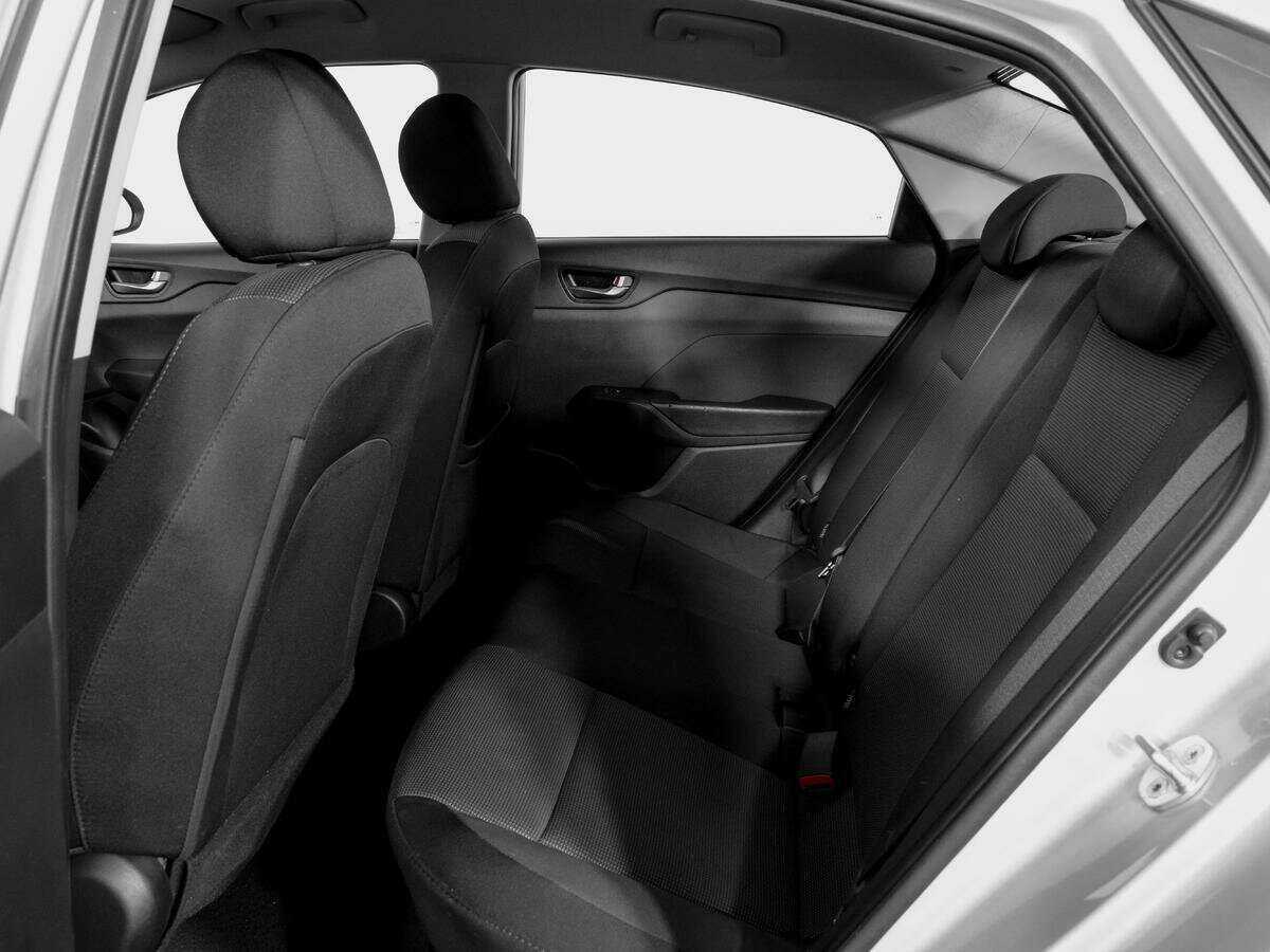 Hyundai Solaris с пробегом — 2018 год. Фото: #9