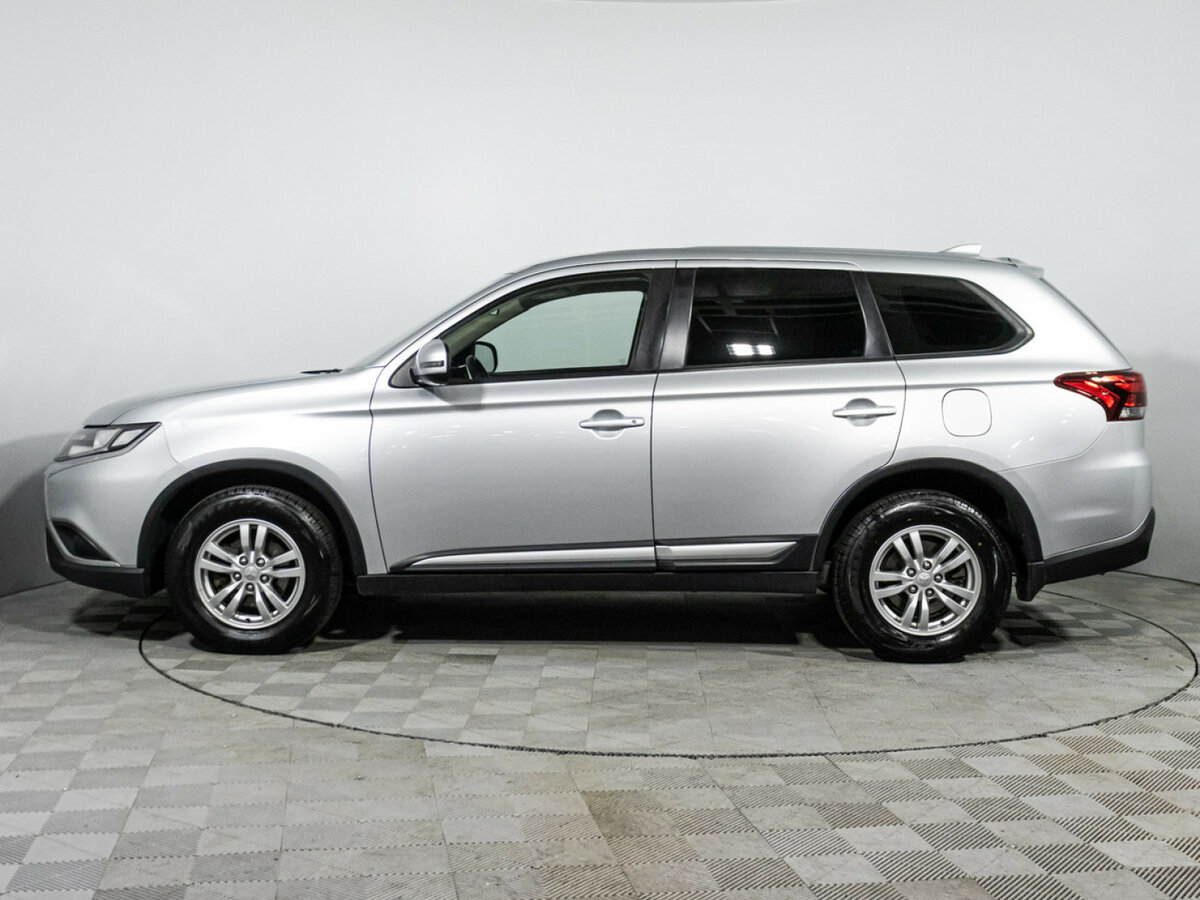 Mitsubishi Outlander с пробегом — 2019 год. Фото: #7