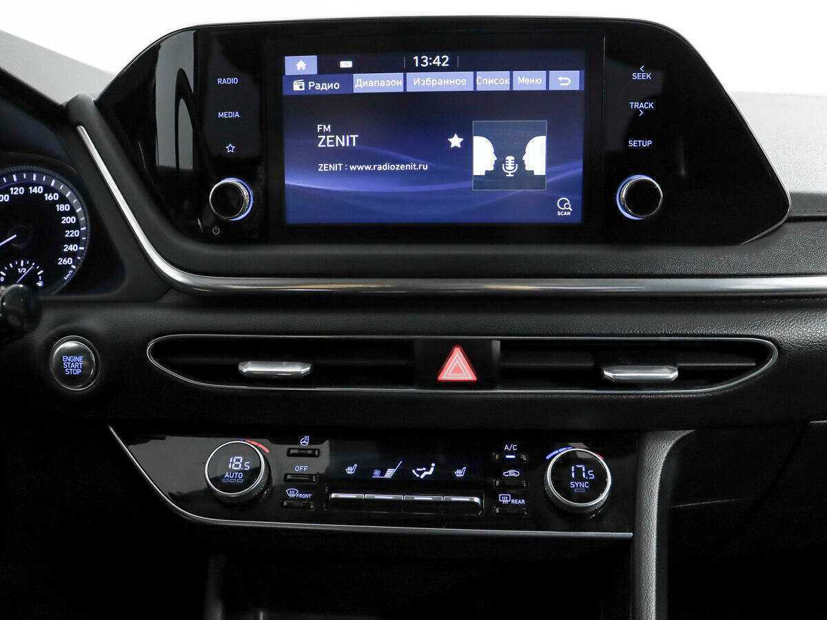 Hyundai Sonata с пробегом — 2021 год. Фото: #11