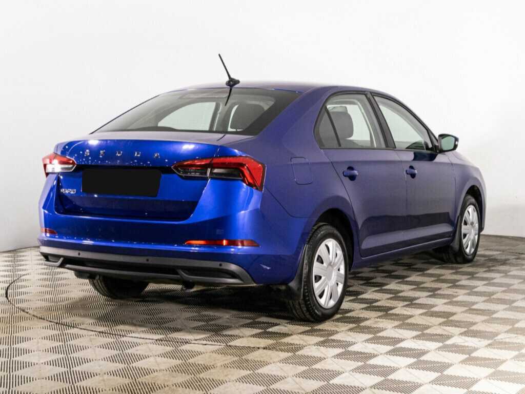 Skoda Rapid с пробегом — 2021 год. Фото: #4