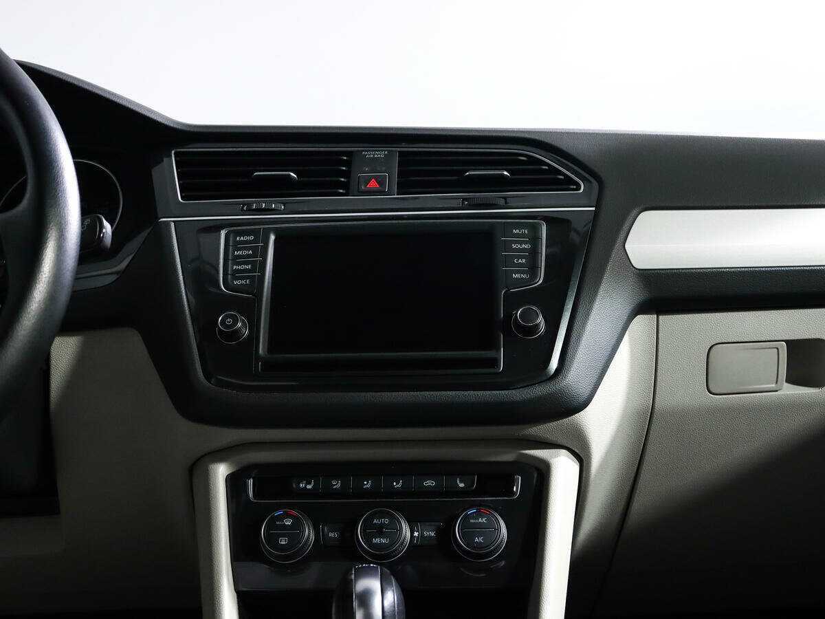 Volkswagen Tiguan с пробегом — 2017 год. Фото: #10