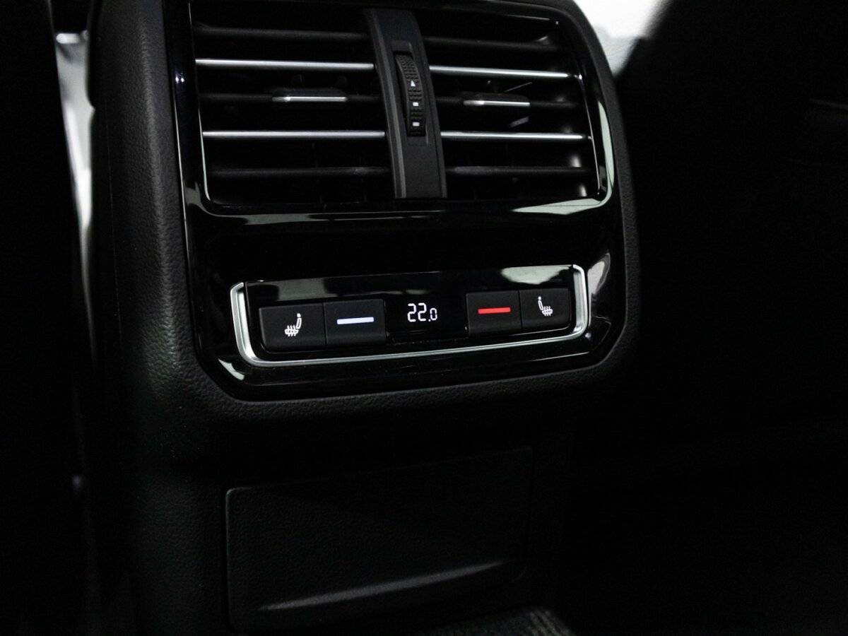 Volkswagen Passat с пробегом — 2017 год. Фото: #16